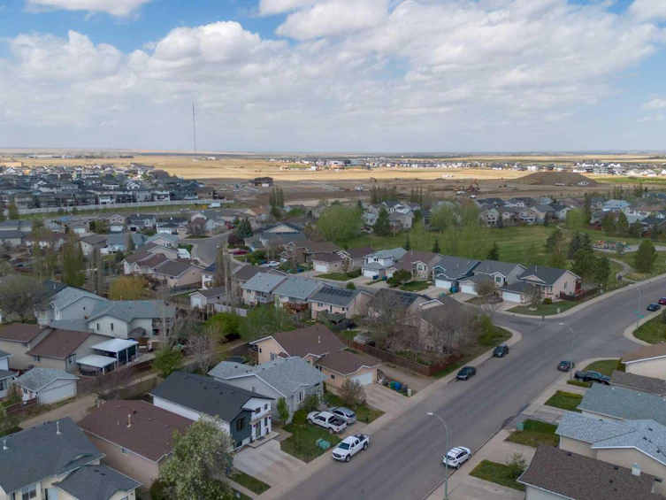 38 Blackfoot Road W, Lethbridge, AB, T1K 6J4 - 47