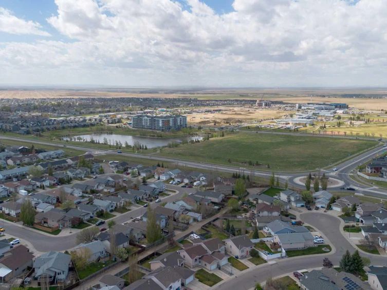 38 Blackfoot Road W, Lethbridge, AB, T1K 6J4 - 50