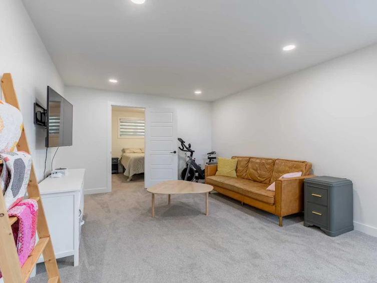 38 Blackfoot Road W, Lethbridge, AB, T1K 6J4 - 24