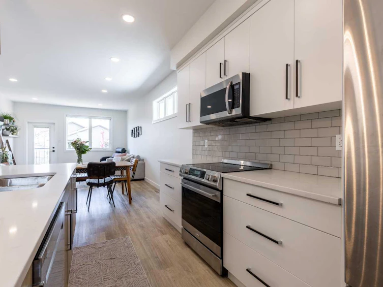 38 Blackfoot Road W, Lethbridge, AB, T1K 6J4 - 9