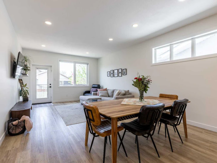 38 Blackfoot Road W, Lethbridge, AB, T1K 6J4 - 12