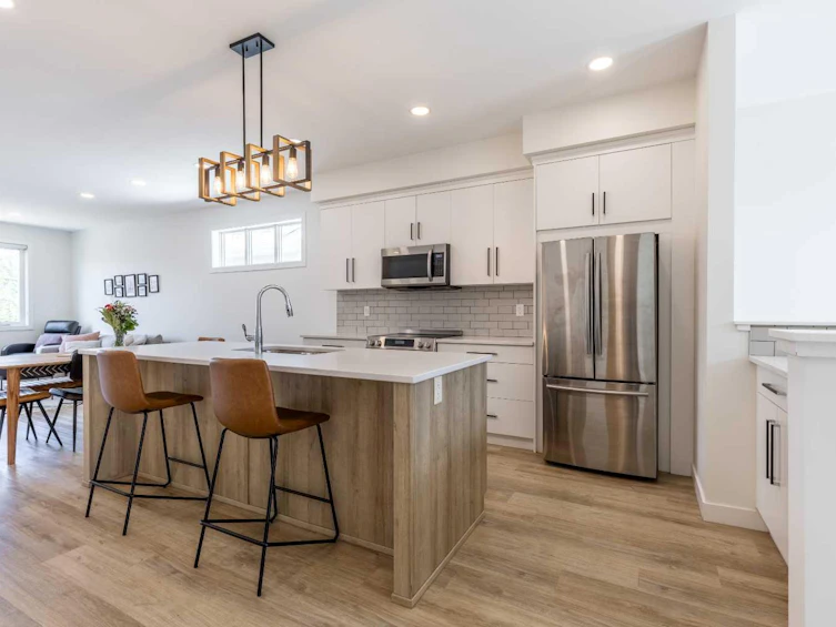 38 Blackfoot Road W, Lethbridge, AB, T1K 6J4 - 7