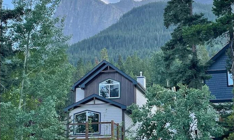 921 Lawrence Grassi Ridge