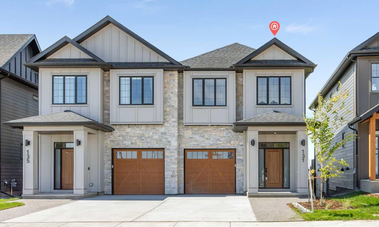 131 Greenwich Drive NW