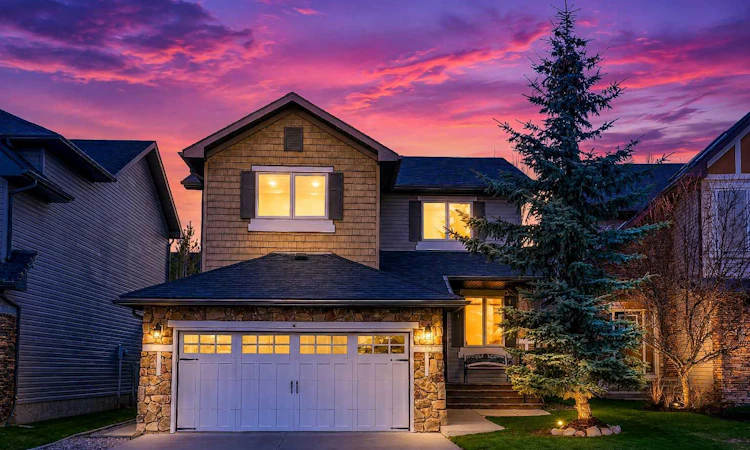 109 Silverado Creek Crescent SW