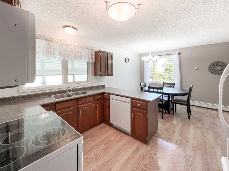 107 4 Avenue SW, Falher, AB, T0H 1M0 - 13