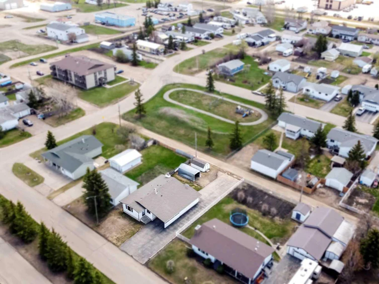107 4 Avenue SW, Falher, AB, T0H 1M0 - 44