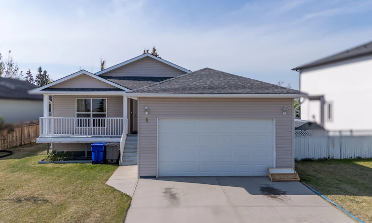 6 Tamarack Road