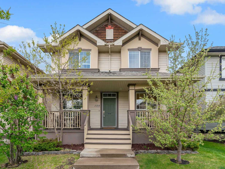 104 Prestwick Street SE, Calgary, AB, T2Z 4K9