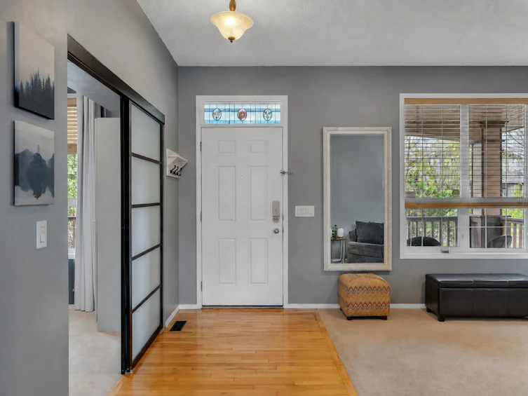 104 Prestwick Street SE, Calgary, AB, T2Z 4K9 - 2