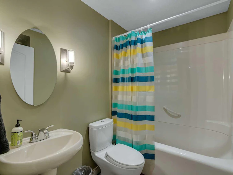 104 Prestwick Street SE, Calgary, AB, T2Z 4K9 - 39