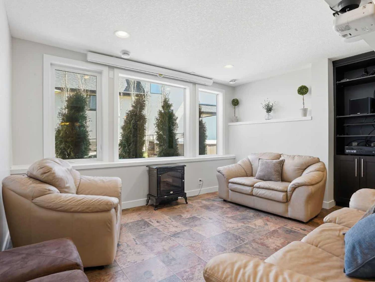135 Cranleigh View SE, Calgary, AB, T3M 0A2 - 35