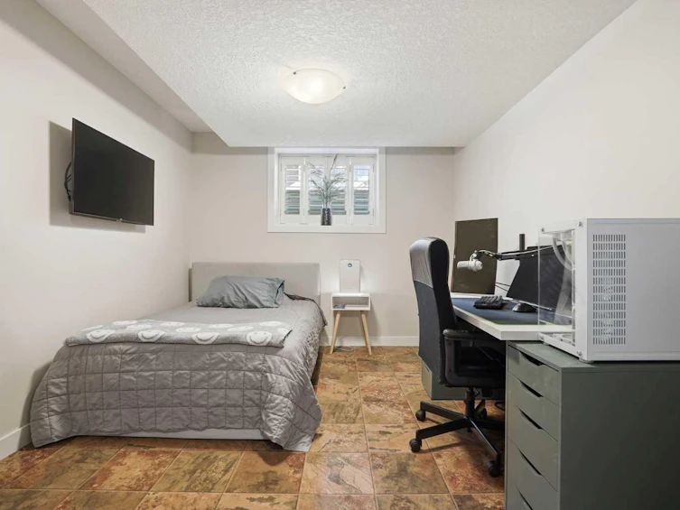135 Cranleigh View SE, Calgary, AB, T3M 0A2 - 40