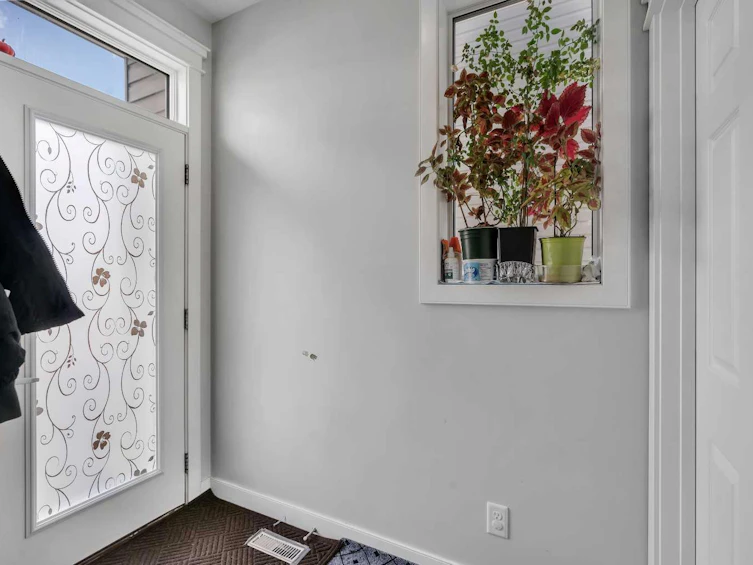 552 Redstone Drive NE, Calgary, AB, T3N 0R3 - 12
