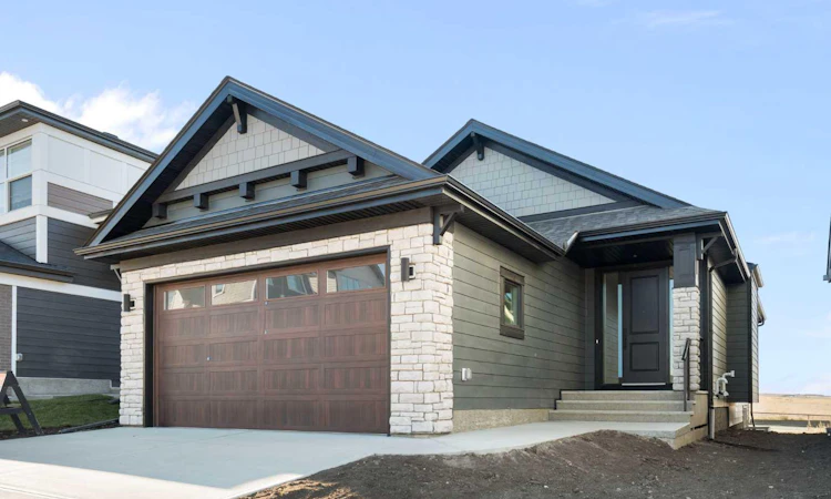147 Marmot Grove NW