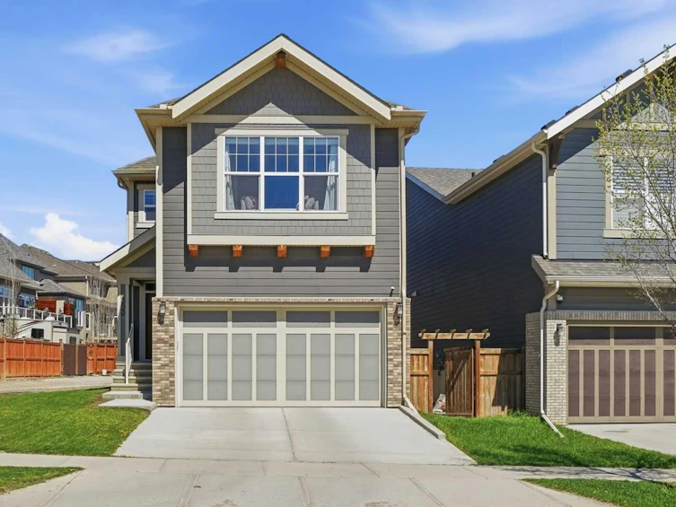 393 Masters Avenue SE, Calgary, AB, T3M 2N7