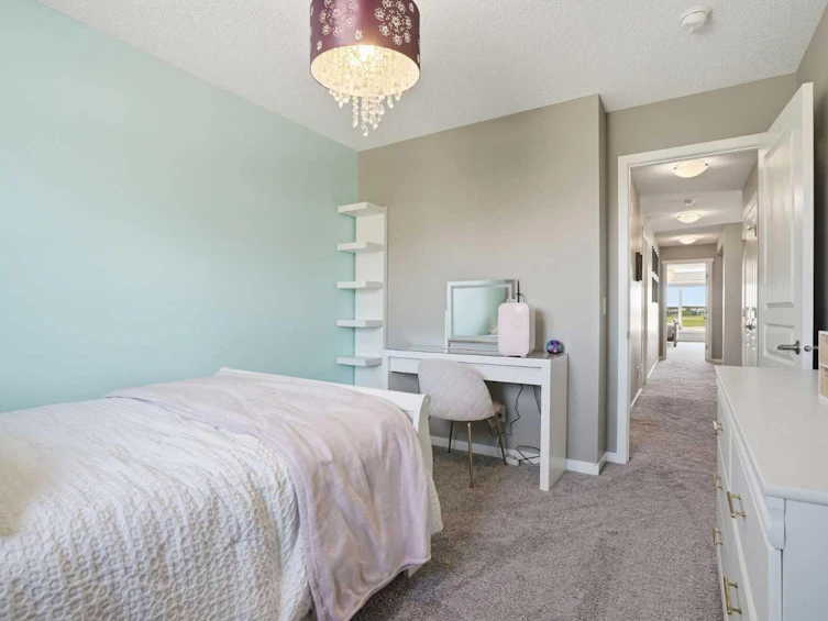 393 Masters Avenue SE, Calgary, AB, T3M 2N7 - 34
