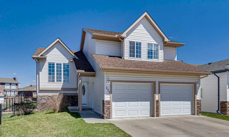 232 Hillcrest Court