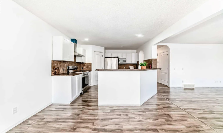 120 Springmere Grove