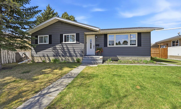 26 Odstone Green