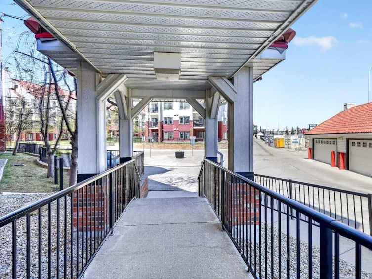 137-60 Royal Oak Plaza NW, Calgary, AB, T3G 0A7 - 27