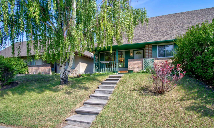 294 Southampton Drive SW