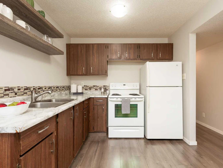 A&B-625 Columbia Boulevard W, Lethbridge, AB, T1K 5K3 - 5