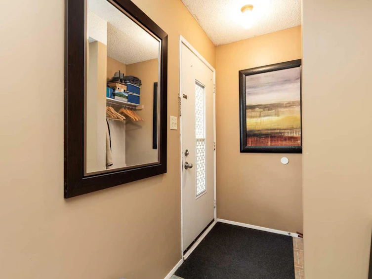 A&B-625 Columbia Boulevard W, Lethbridge, AB, T1K 5K3 - 14