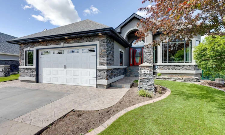 133 Valley Creek Place NW