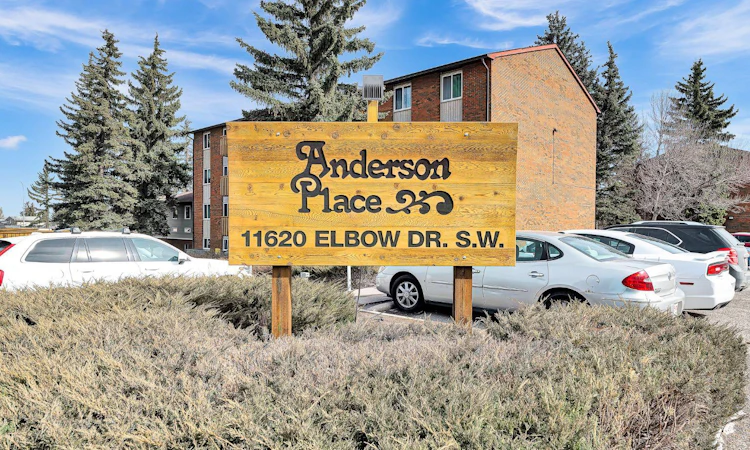 223-11620 Elbow Drive SW