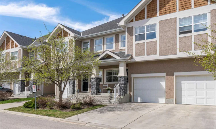 24-9000 Wentworth Avenue SW
