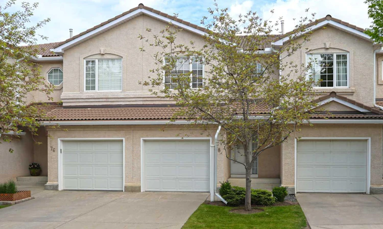78 Hamptons Link NW