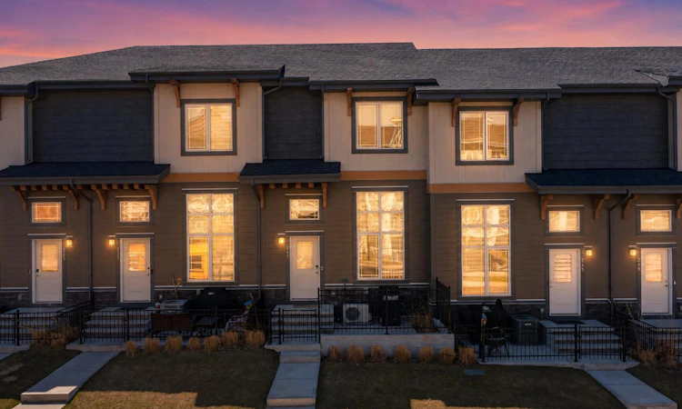 241 Auburn Meadows Drive SE
