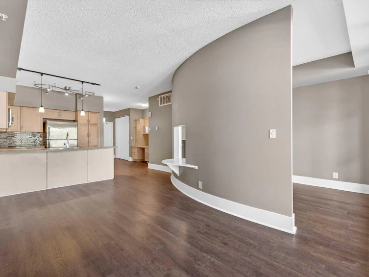 312-205 Riverfront Avenue SW, Calgary, AB, T2P 5K4 - 9