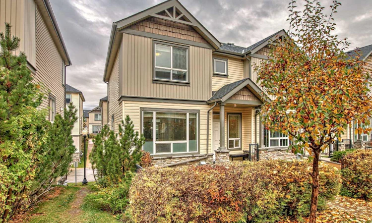 219 Kincora Lane NW