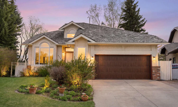 476 Silvergrove Gardens NW