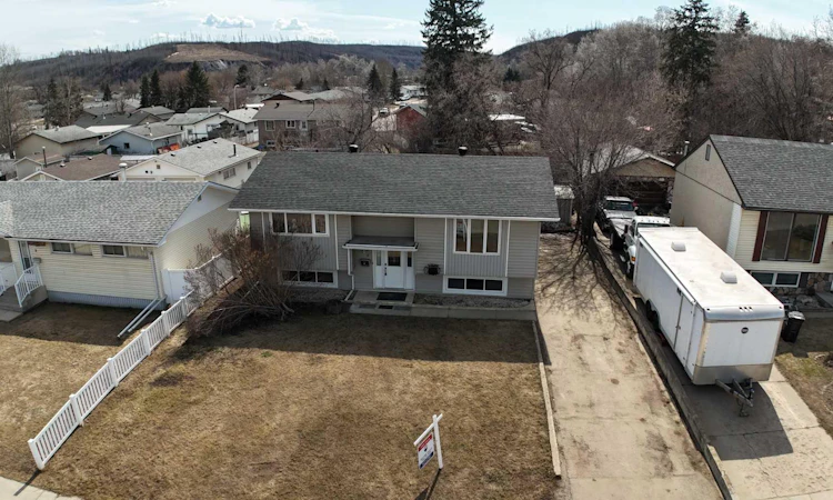 11 Fitzgerald Avenue