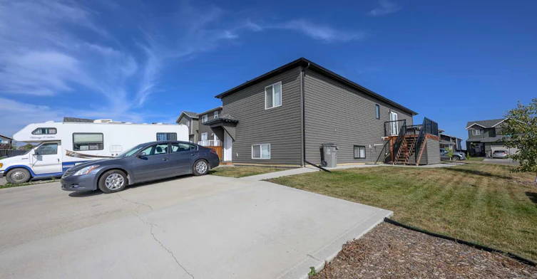 A-13402 104a Street, Grande Prairie, AB, T8V 6K8 - 4