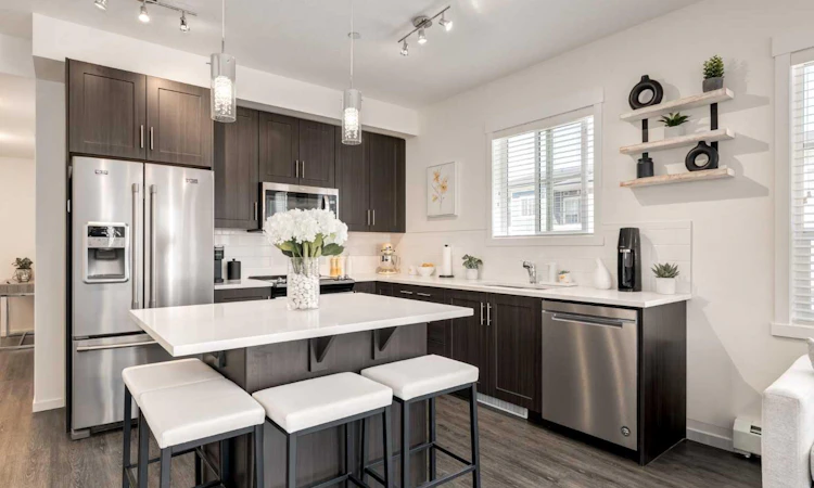 7310-151 Legacy Main Street SE