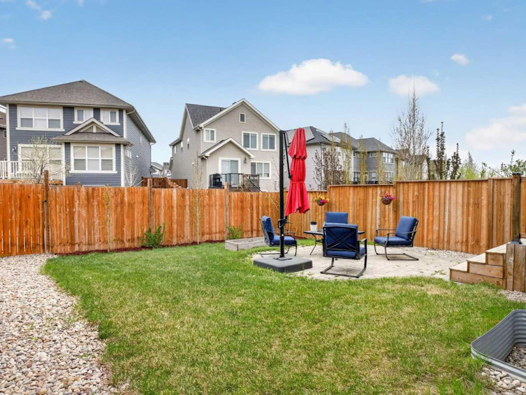 377 Masters Avenue SE, Calgary, AB, T3M 2N7 - 43
