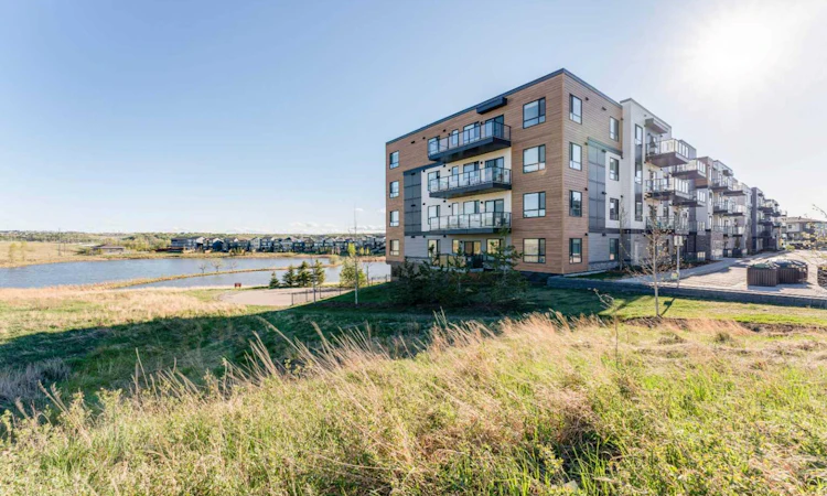 2410-42 Cranbrook Gardens SE