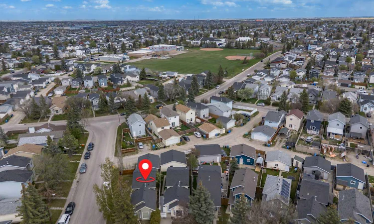18 Martinview Crescent NE