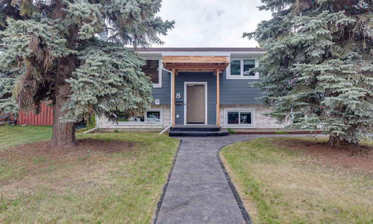 8 Nielsen Close