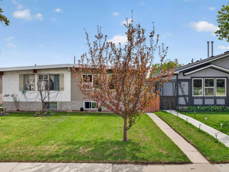 2621 11 Avenue SE, Calgary, AB, T2A 0E4 - 37