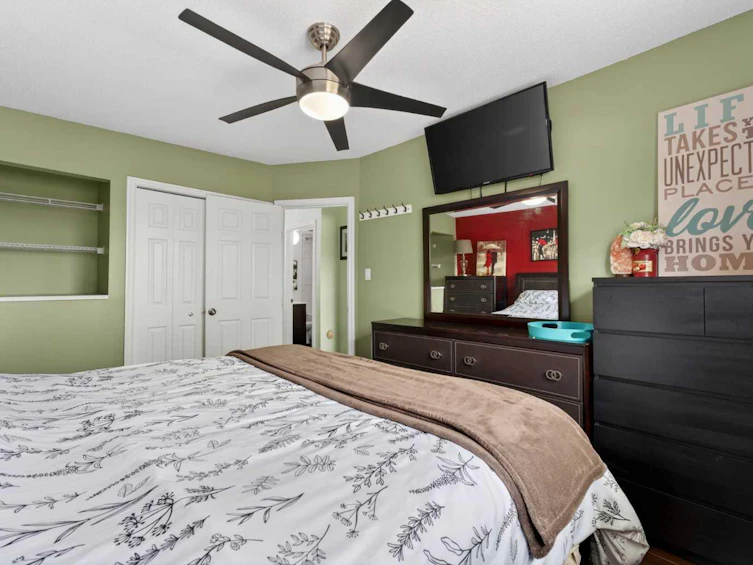 2621 11 Avenue SE, Calgary, AB, T2A 0E4 - 17
