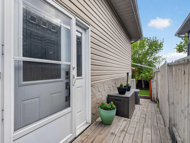 2621 11 Avenue SE, Calgary, AB, T2A 0E4 - 34