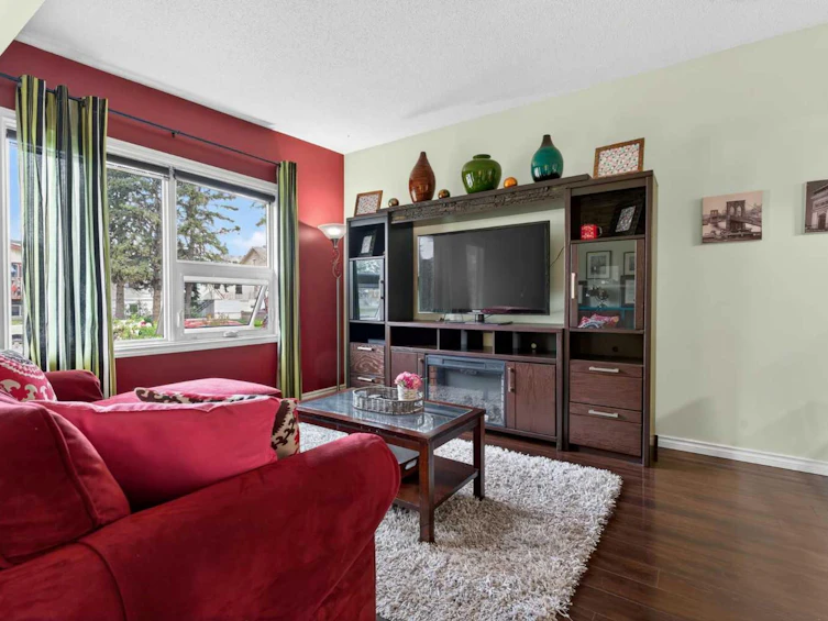 2621 11 Avenue SE, Calgary, AB, T2A 0E4 - 11