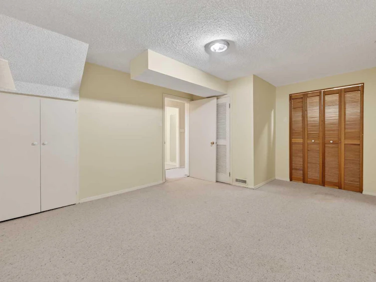 920 87 Avenue SW, Calgary, AB, T2V 0W1 - 31