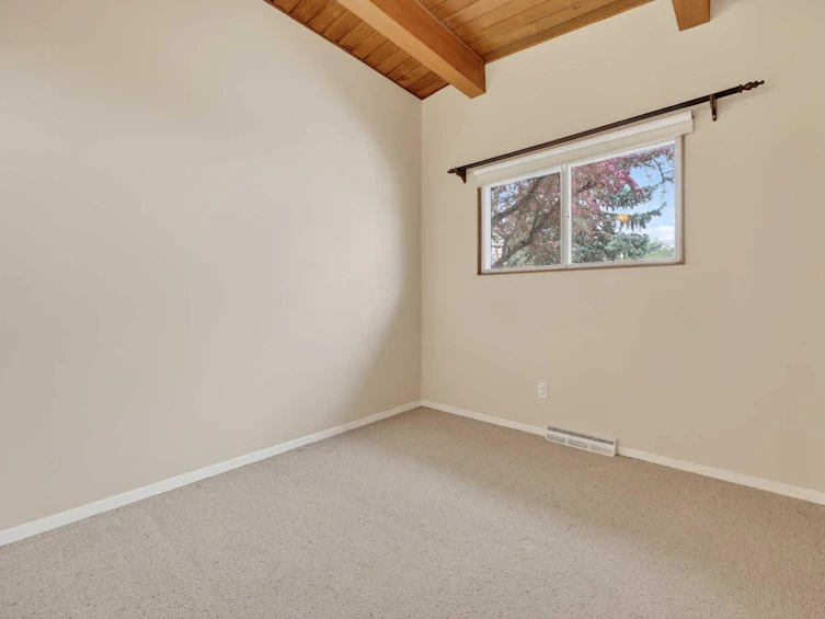 920 87 Avenue SW, Calgary, AB, T2V 0W1 - 22