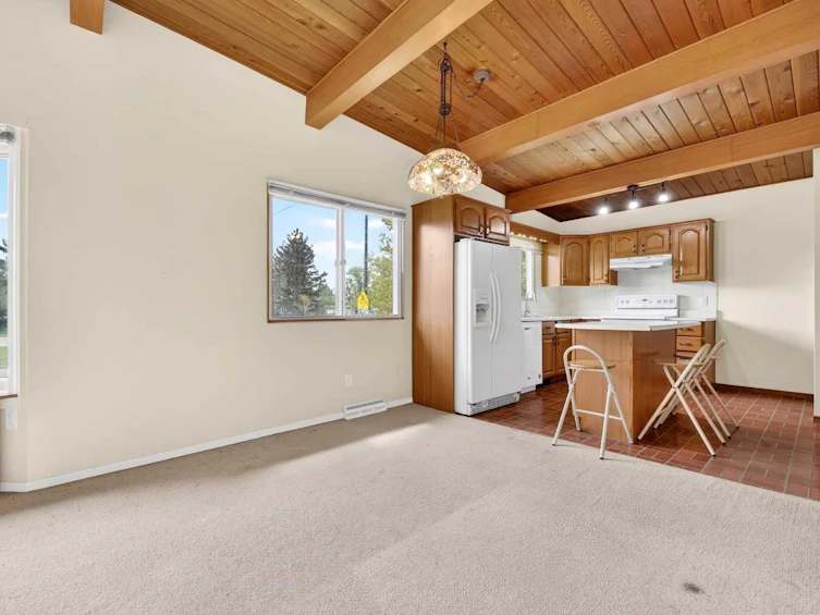 920 87 Avenue SW, Calgary, AB, T2V 0W1 - 9